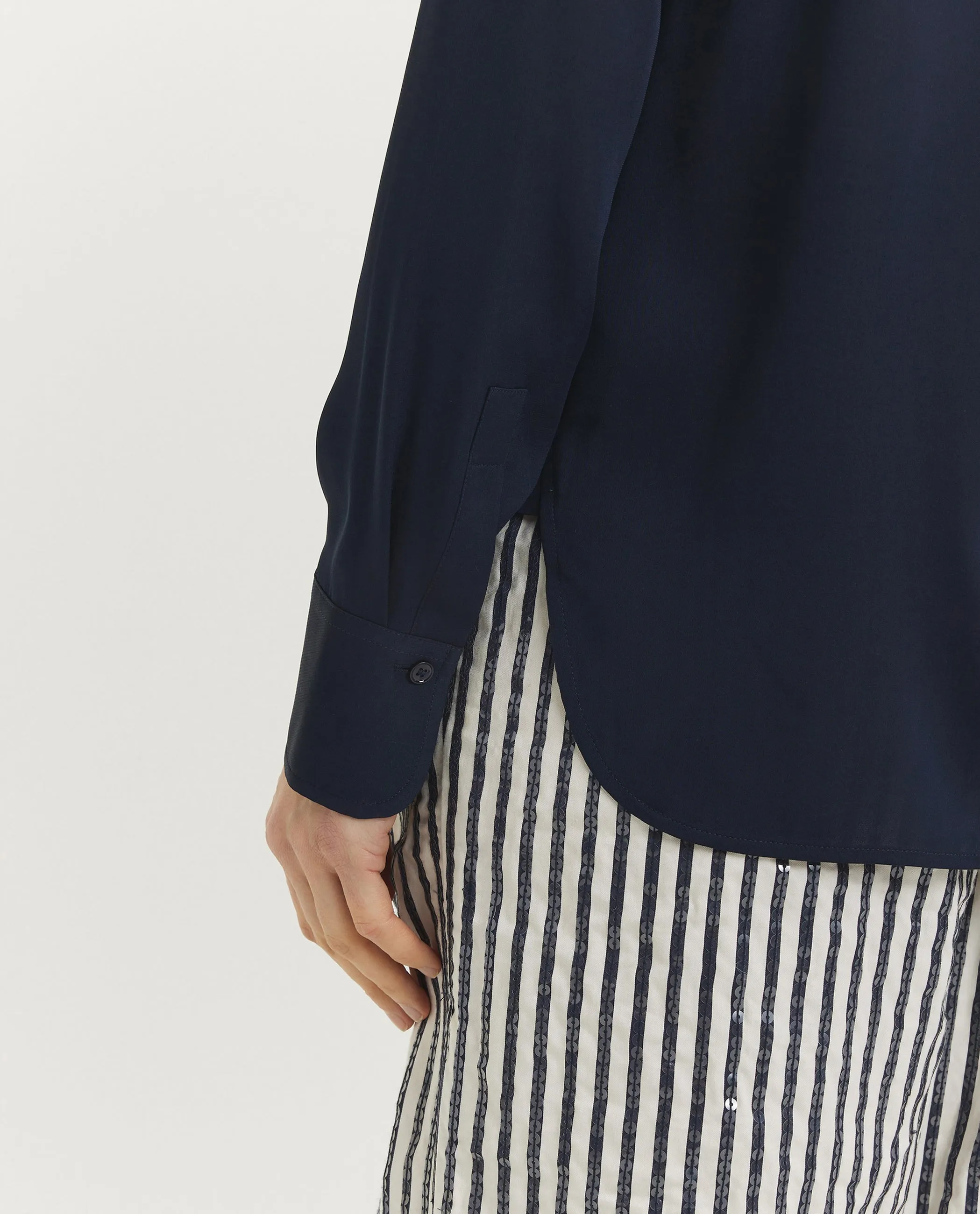 Zijden Stretch Blouse - Donkerblauw sold by Pauw Amsterdam product image thumbnail 5