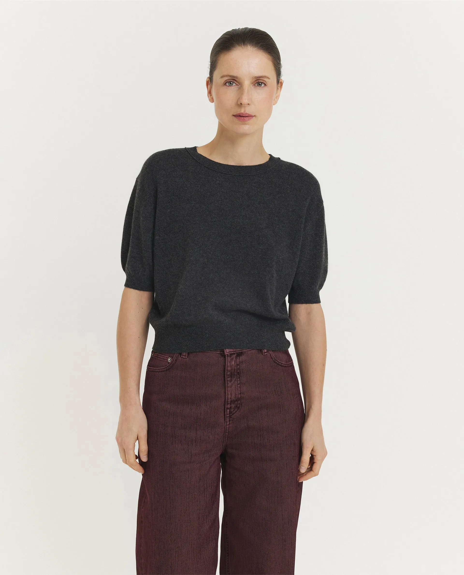 Cashmere Genevra T-Shirt sold by Pauw Amsterdam