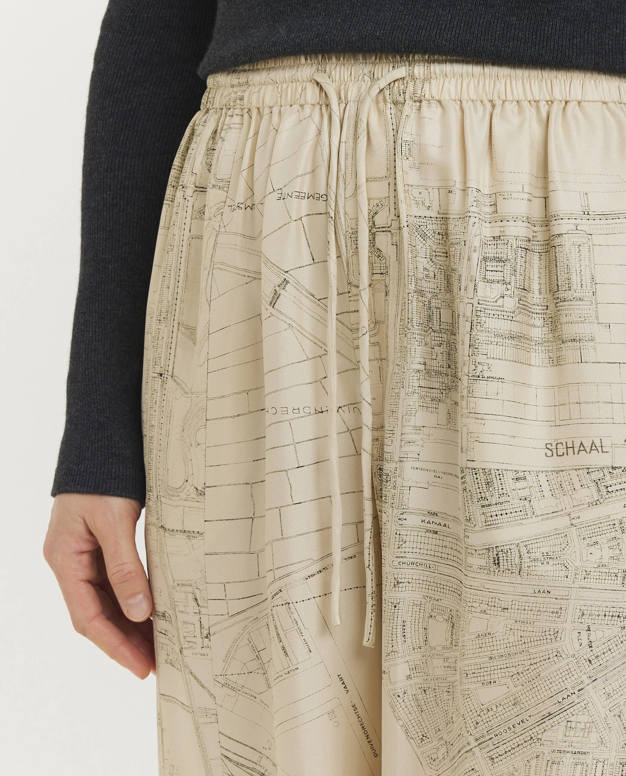 Wijde Zijden Broek sold by Pauw Amsterdam product image thumbnail 5