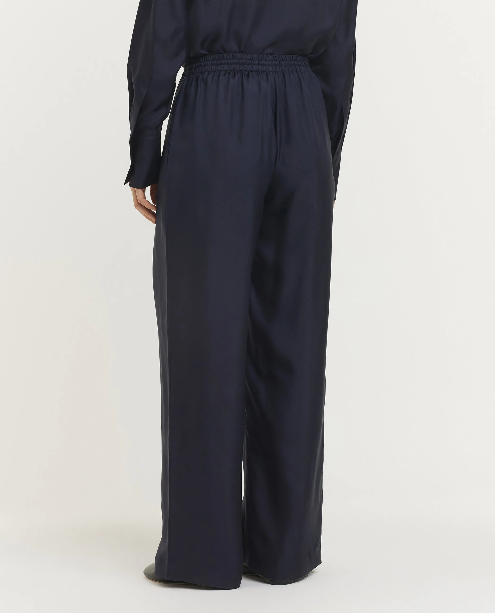 Zijden Wijde Broek - Donkerblauw sold by Pauw Amsterdam product image thumbnail 4