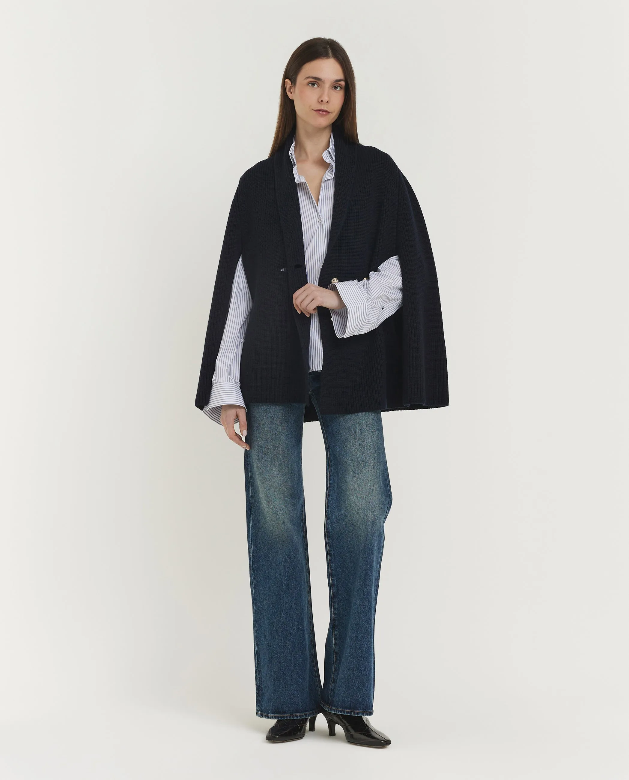 Wollen DB Agenzia Cape sold by Pauw Amsterdam product image thumbnail 3