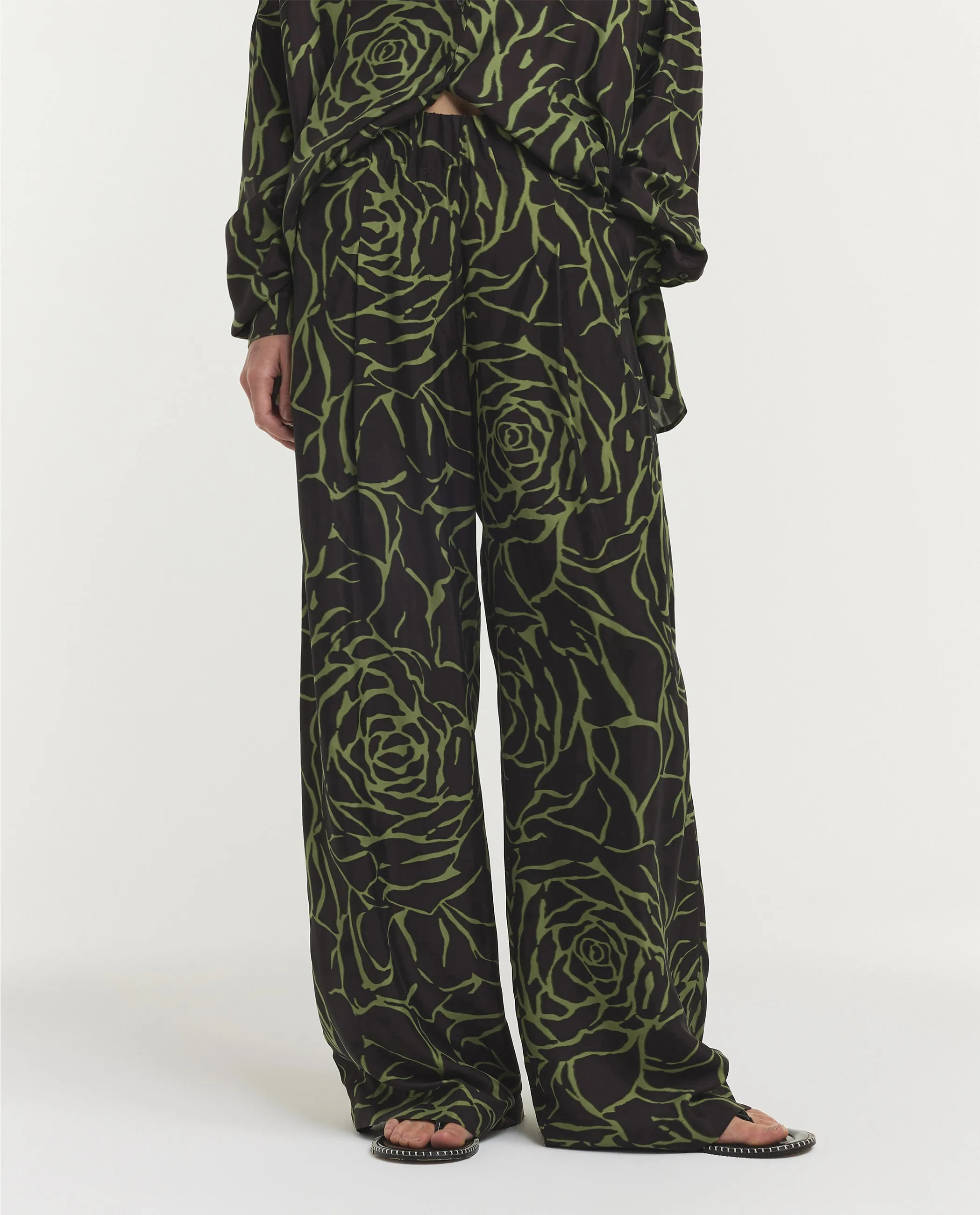 Wijde Geplooide Broek sold by Pauw Amsterdam product image thumbnail 2