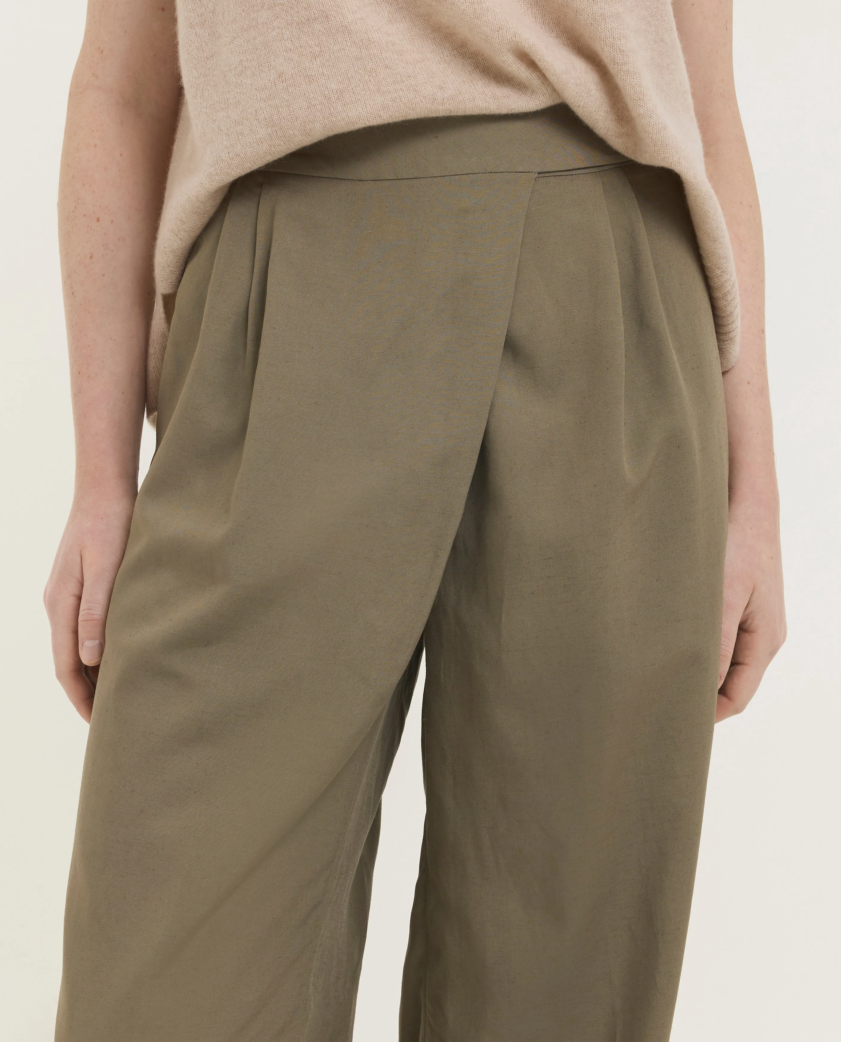 Lichtgewicht Sienna Broek sold by Pauw Amsterdam product image thumbnail 5
