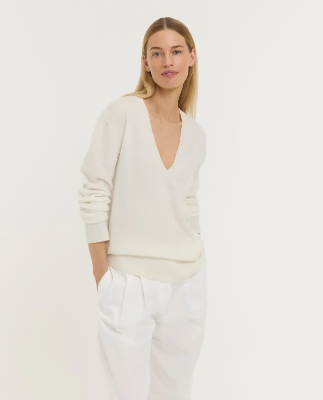 Cashmere V-Hals Trui sold by Pauw Amsterdam