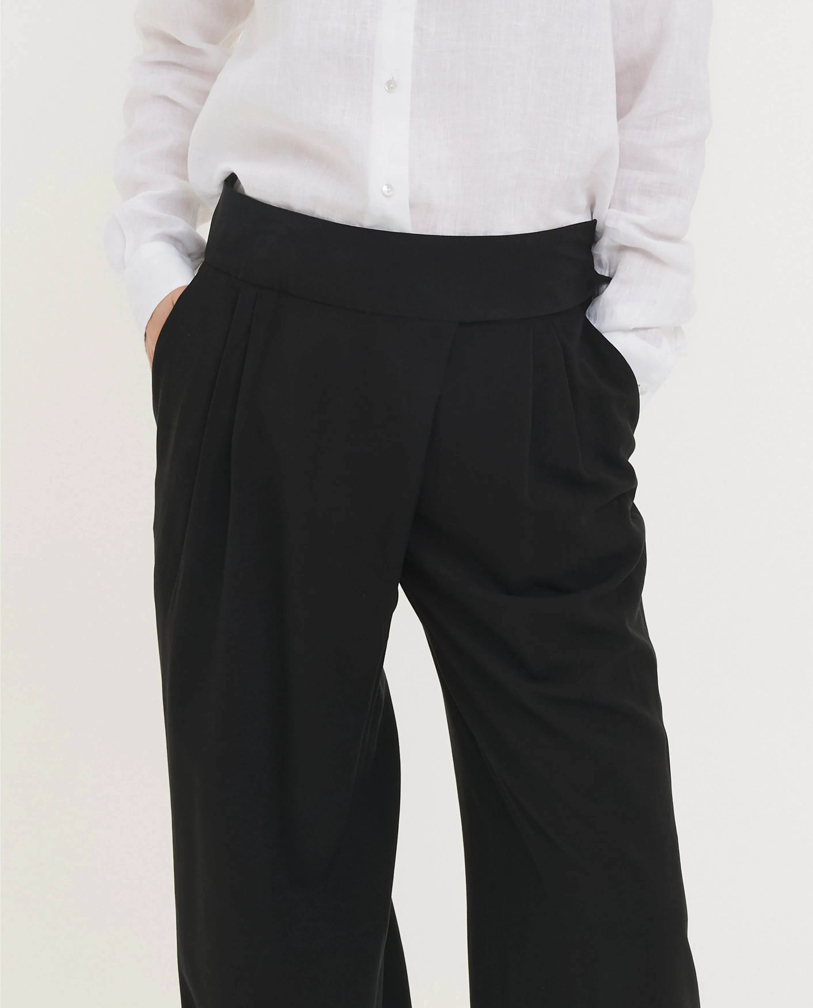 Lichtgewicht Sienna Broek sold by Pauw Amsterdam product image thumbnail 5