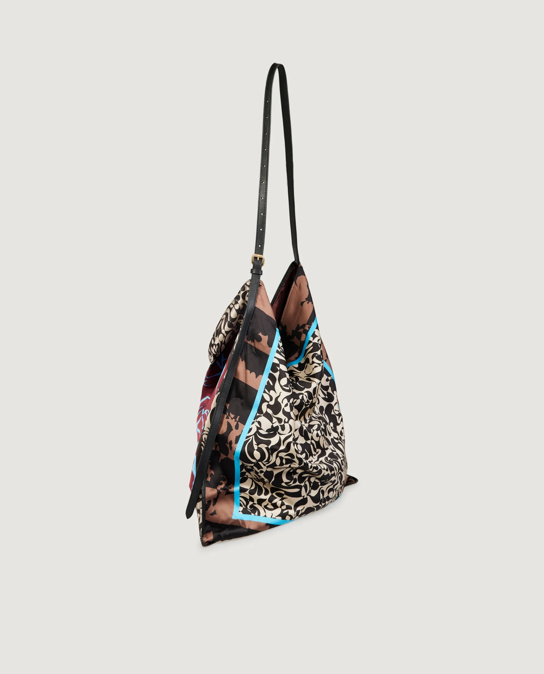 Grote Shawl Tas sold by Pauw Amsterdam product image thumbnail 4