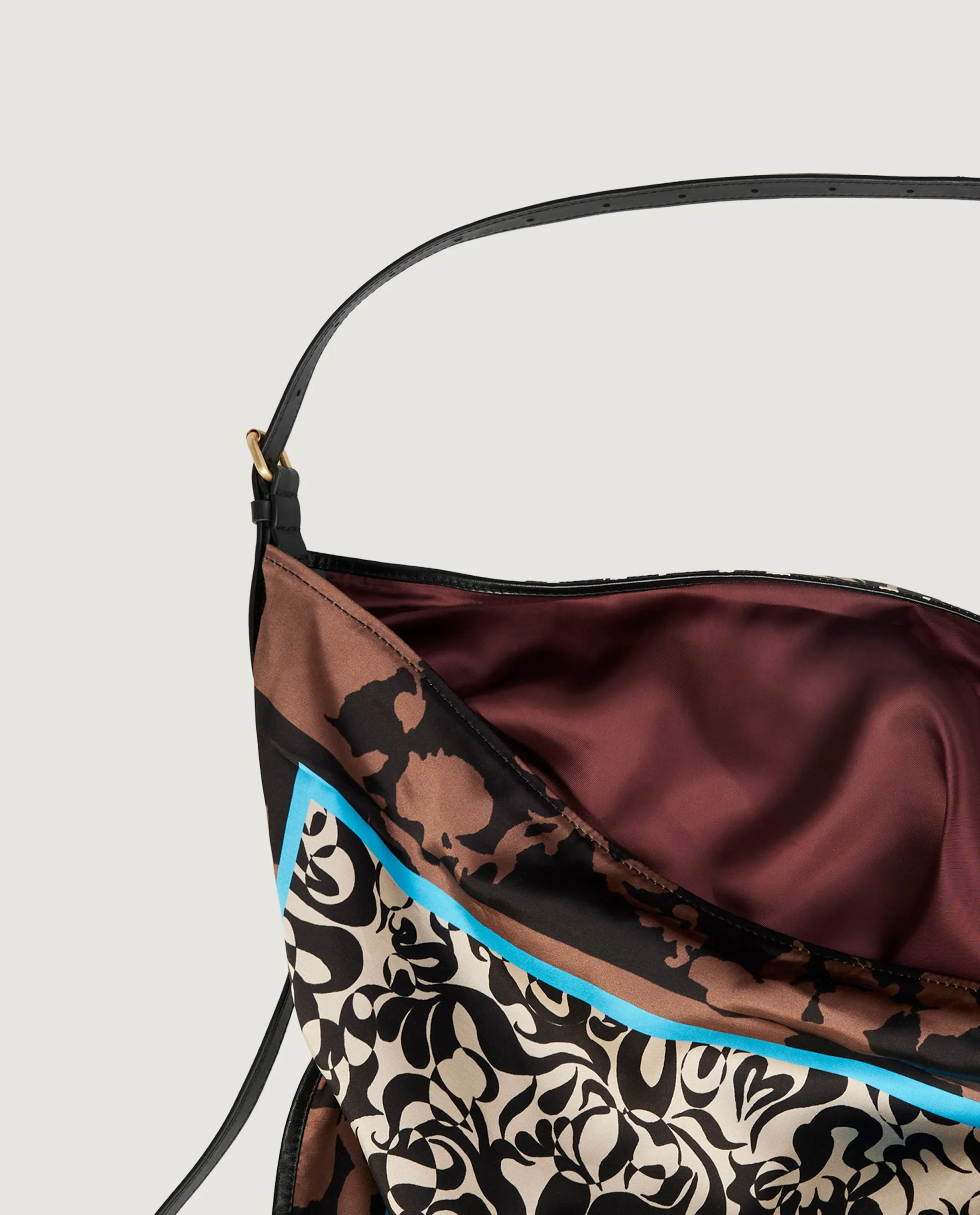 Grote Shawl Tas sold by Pauw Amsterdam product image thumbnail 5