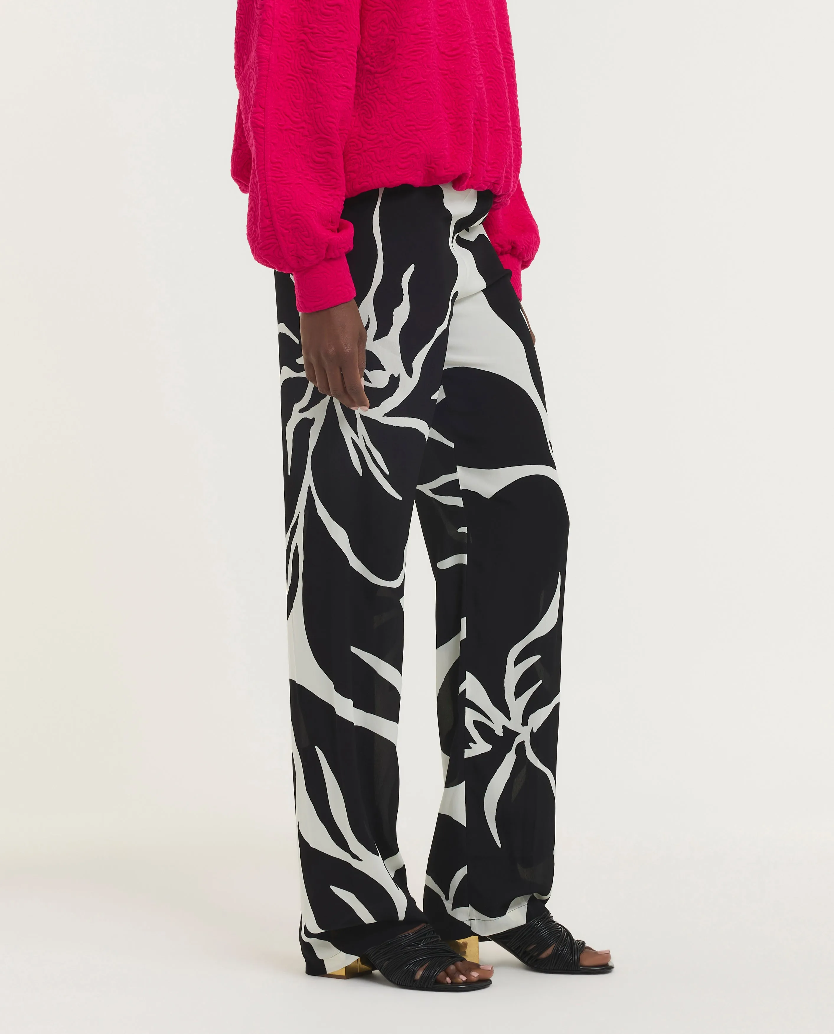 Rechte Florale Broek sold by Pauw Amsterdam product image thumbnail 3