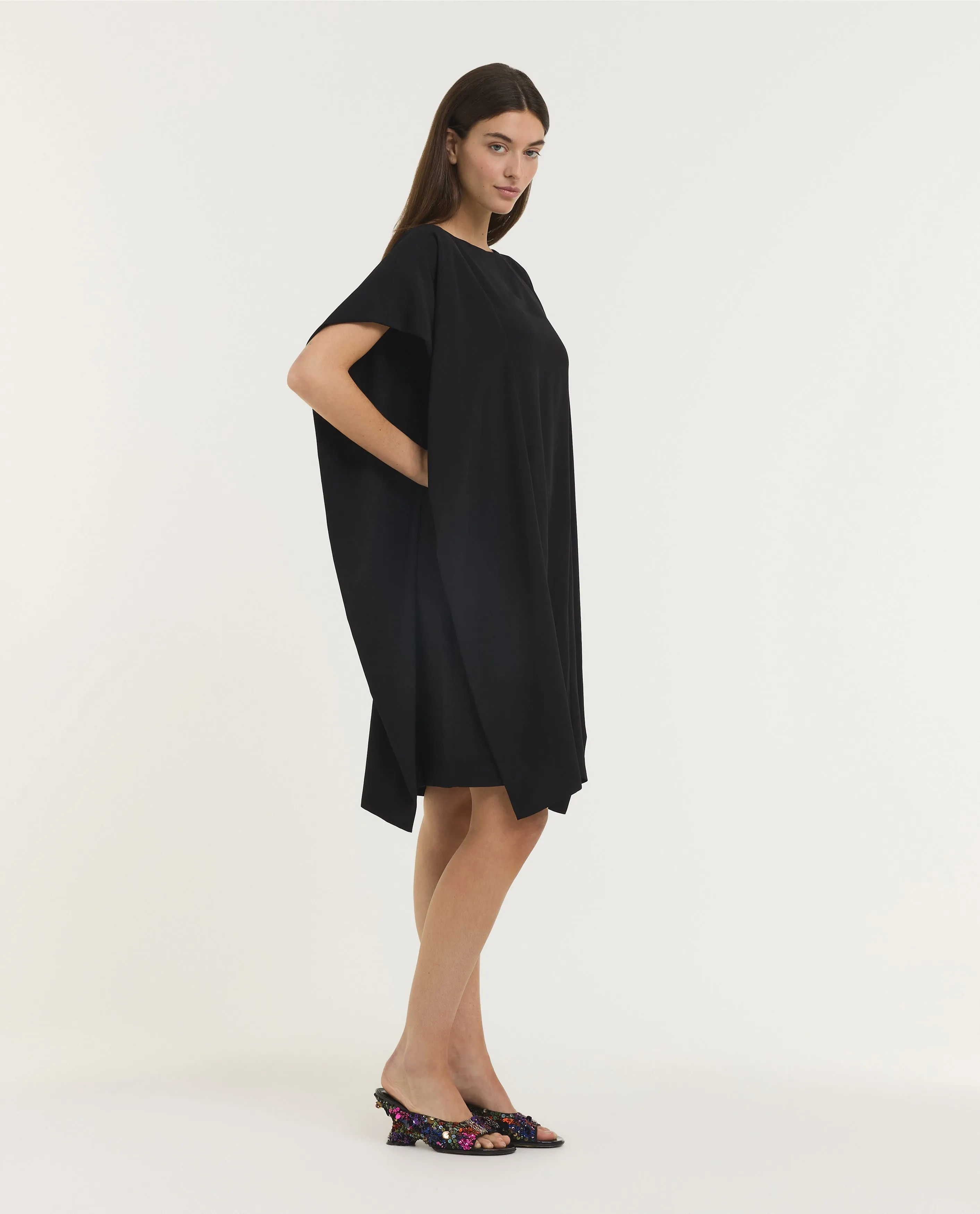 Wijde Korte Mouwen Jurk sold by Pauw Amsterdam product image thumbnail 4