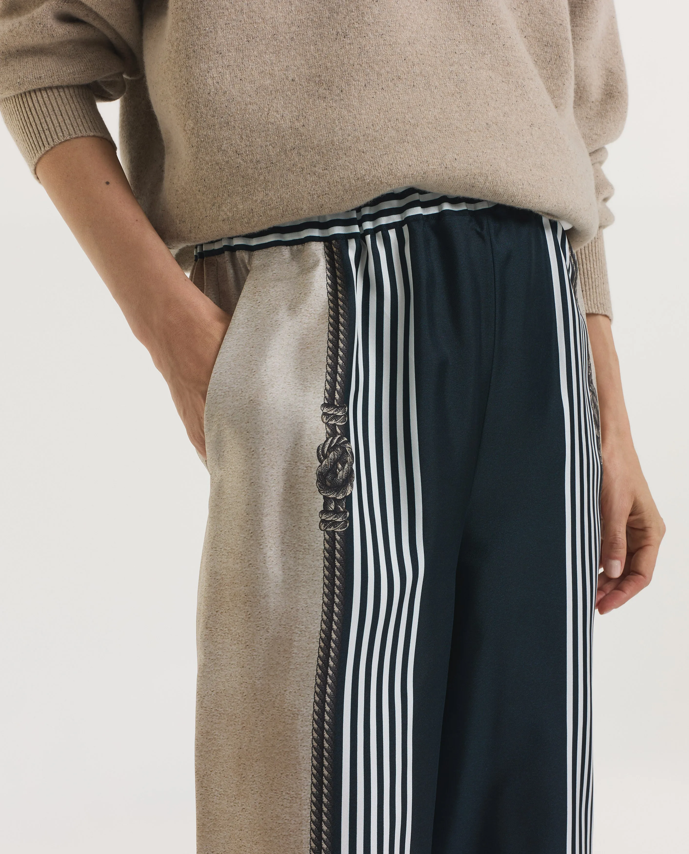 Zijden Broek sold by Pauw Amsterdam product image thumbnail 4