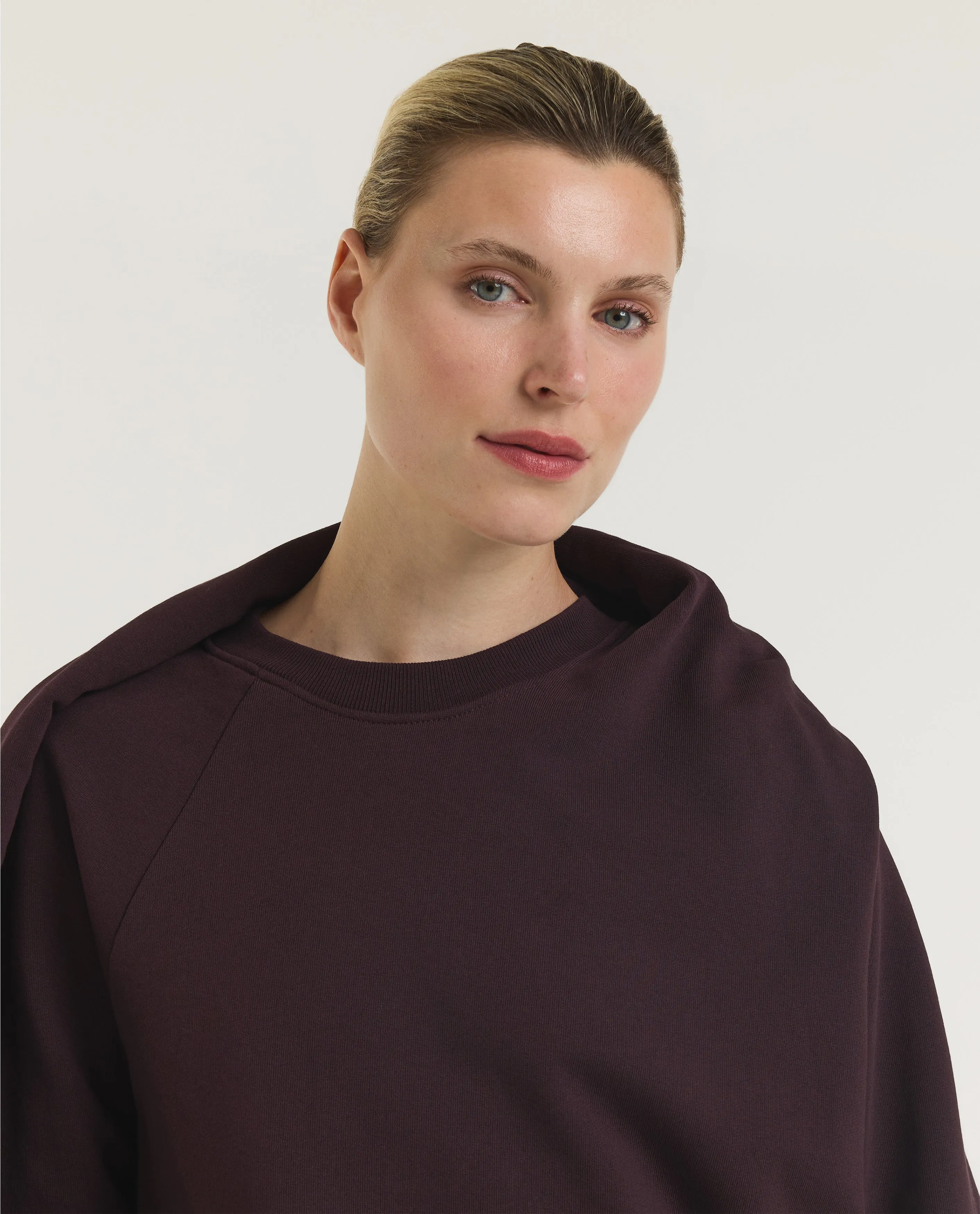 Asymmetrisch Katoenen Trui sold by Pauw Amsterdam product image thumbnail 2