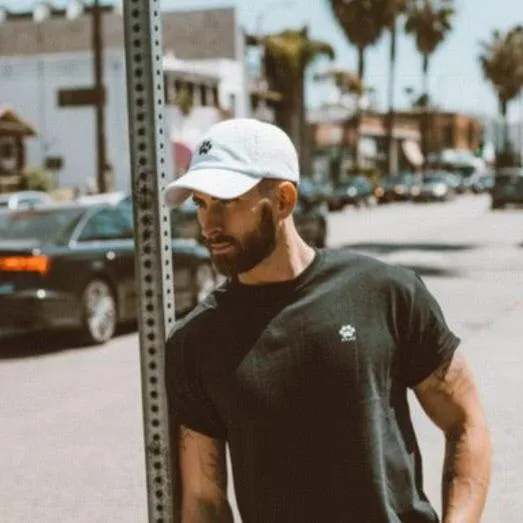 Men’s White Hat sold by PAWZ product image thumbnail 4