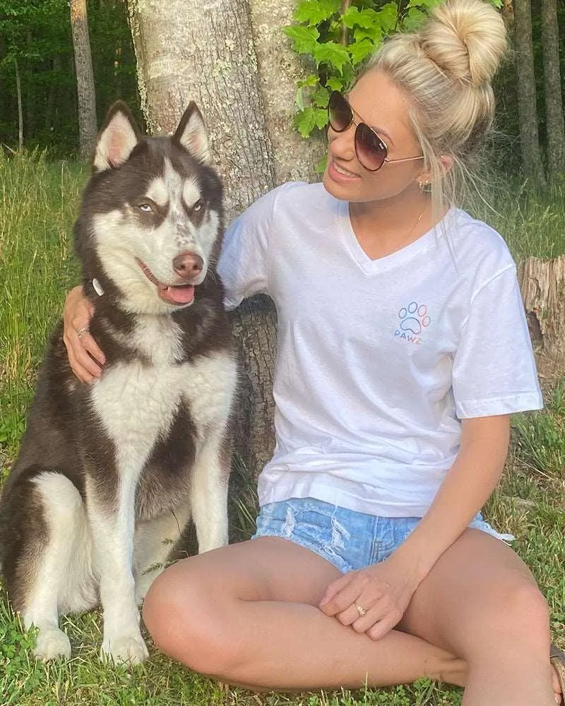 Rainbow Classic White V-Neck Tee sold by PAWZ product image thumbnail 3