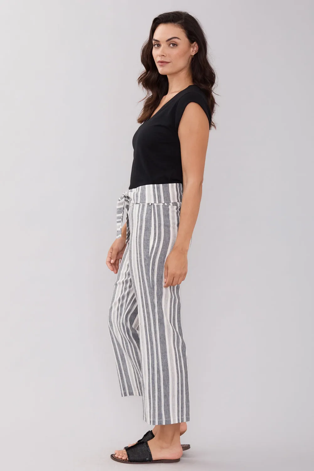 Noah Crop Pant - Liberty Linen: FINAL SALE sold by Peace of Cloth product image thumbnail 4