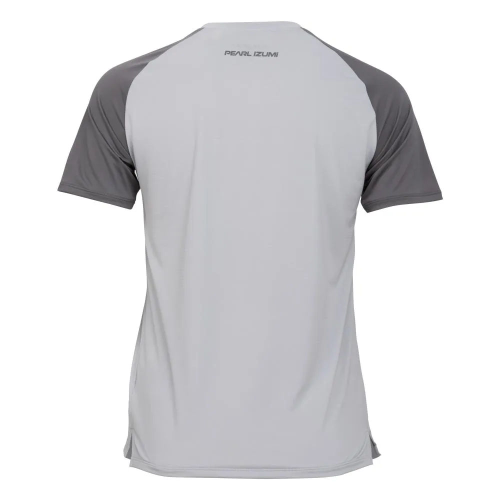 Women's Summit Short Sleeve Jersey sold by Pearl Izumi product image thumbnail 4