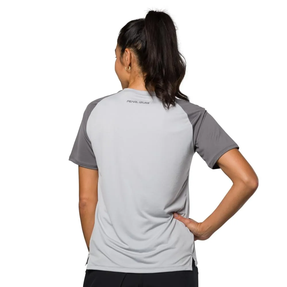 Women's Summit Short Sleeve Jersey sold by Pearl Izumi product image thumbnail 2