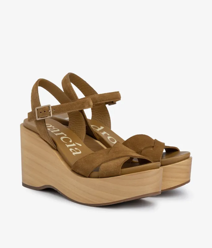 dalys / alpaca castoro-light wood sold by Pedro Garcia