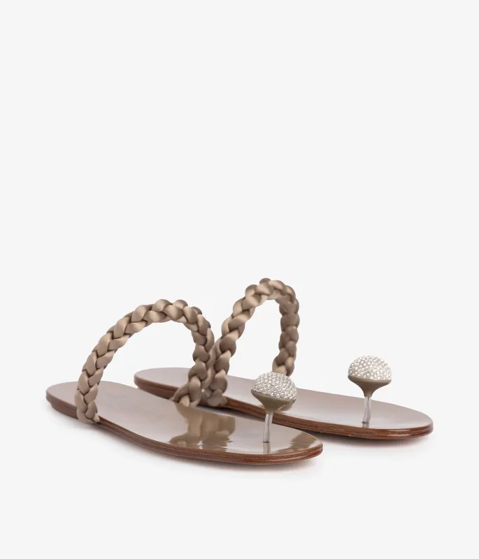 pipa / pyrite satin-silver crystal sold by Pedro Garcia