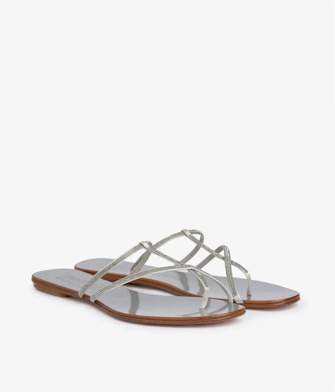 estee / pearl satin sold by Pedro Garcia