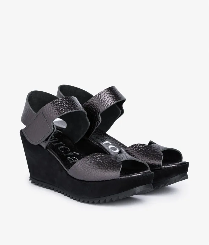 fama / antracite cervo lame made by Pedro Garcia