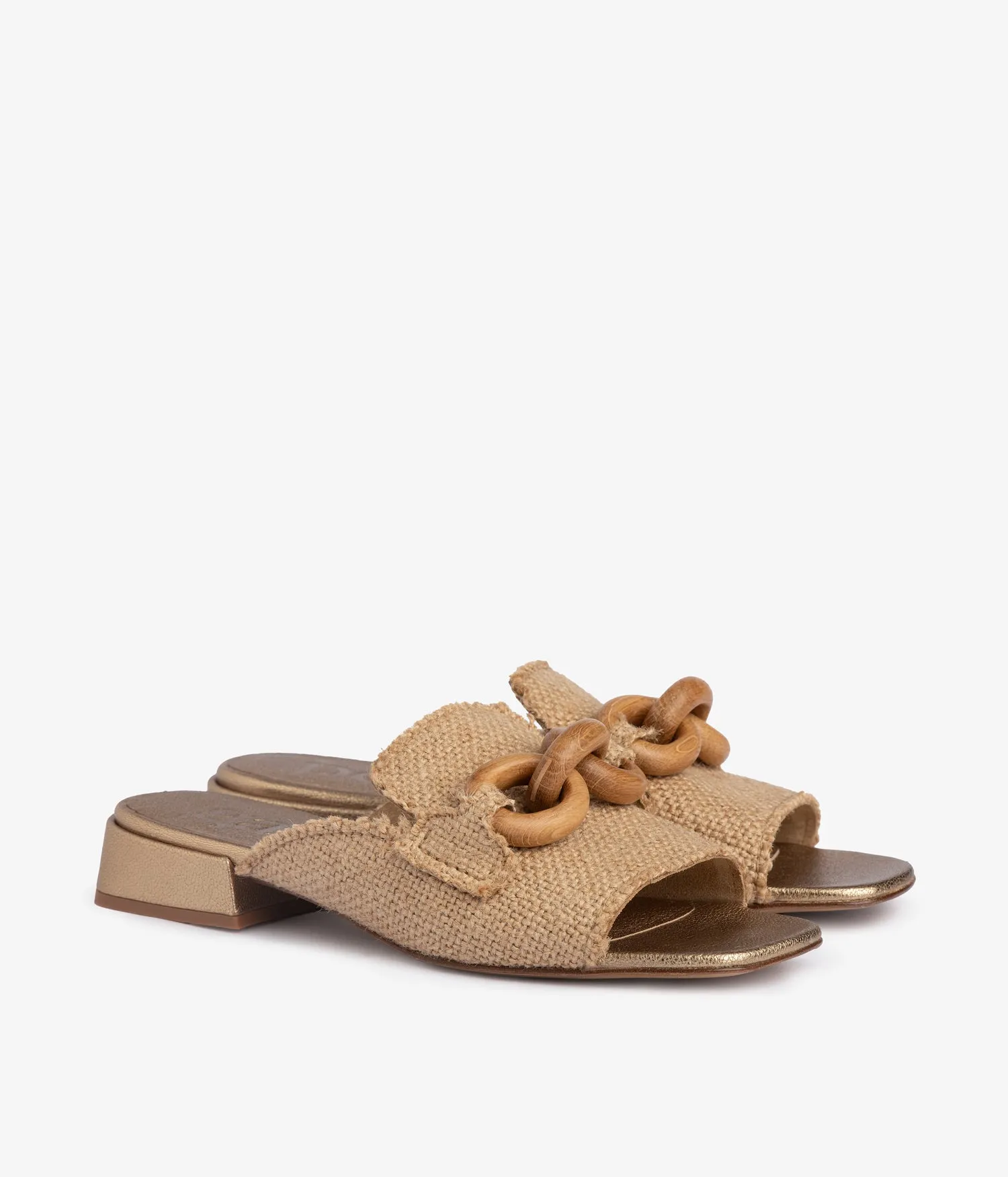 enna / natural burlap-oak sold by Pedro Garcia