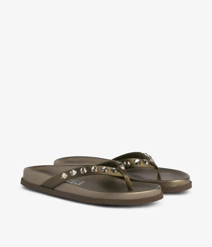 devika / olivade satin-greige sold by Pedro Garcia