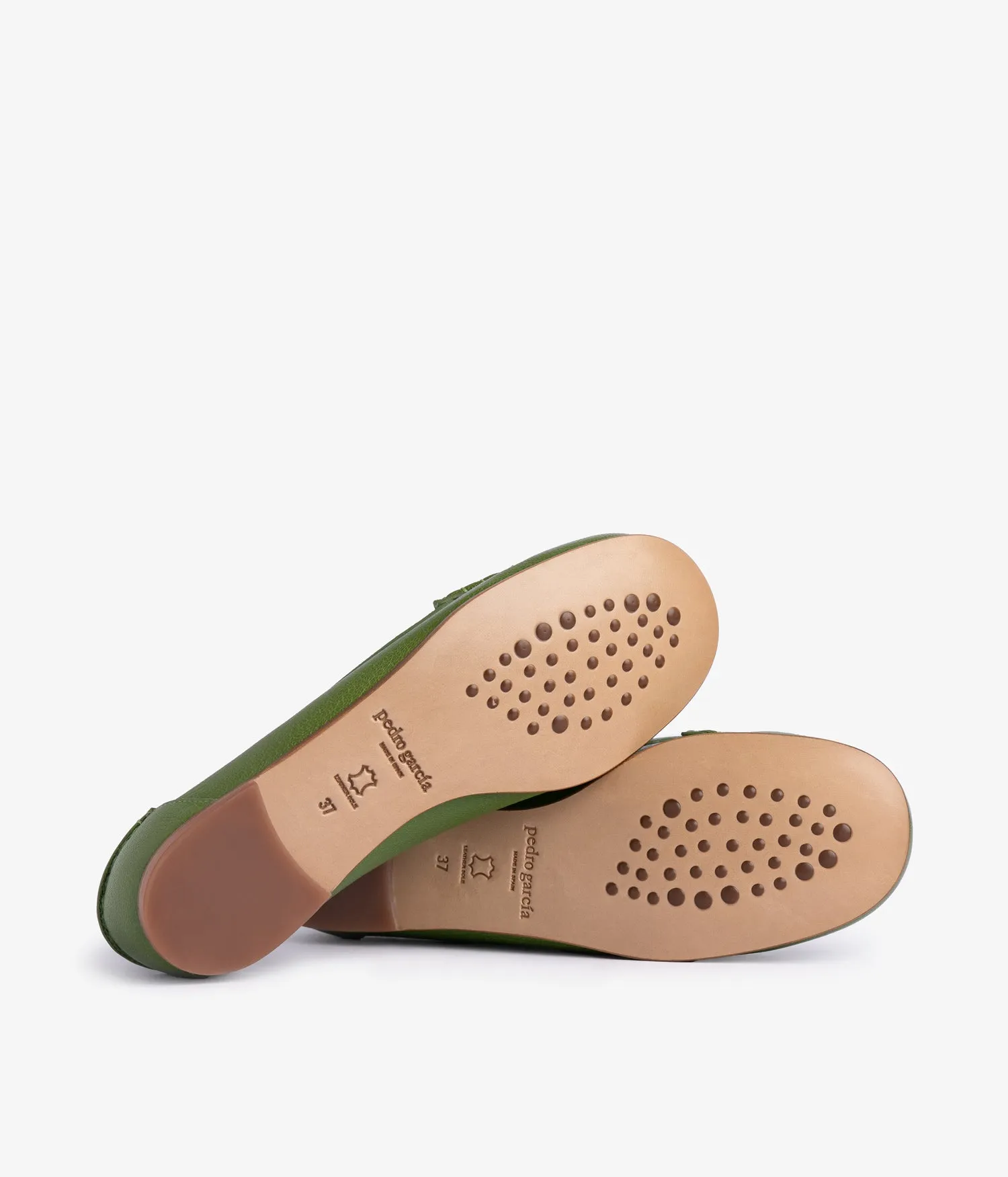 inara / palm petitgrain sold by Pedro Garcia product image thumbnail 5