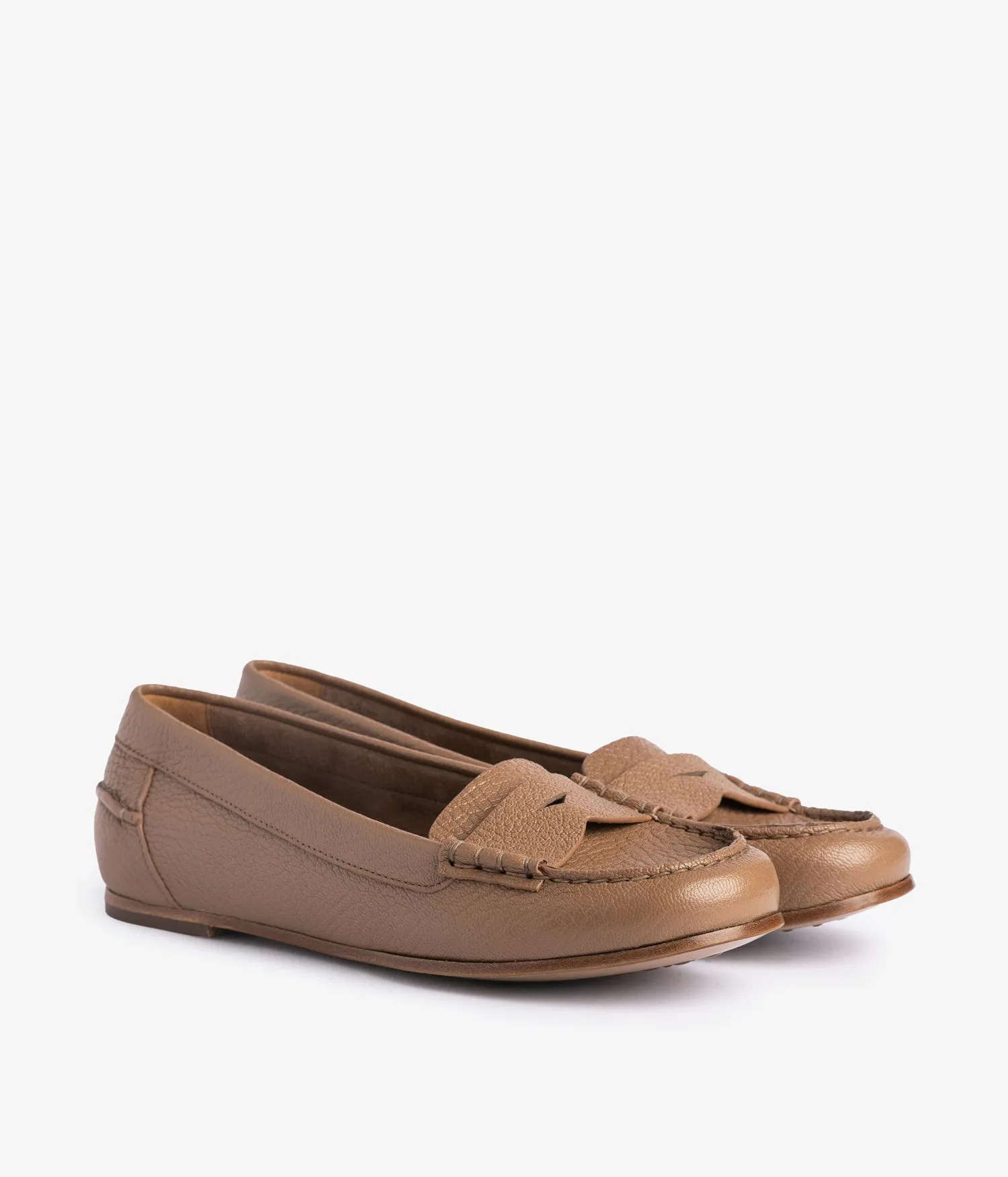 inara / beige petitgrain sold by Pedro Garcia