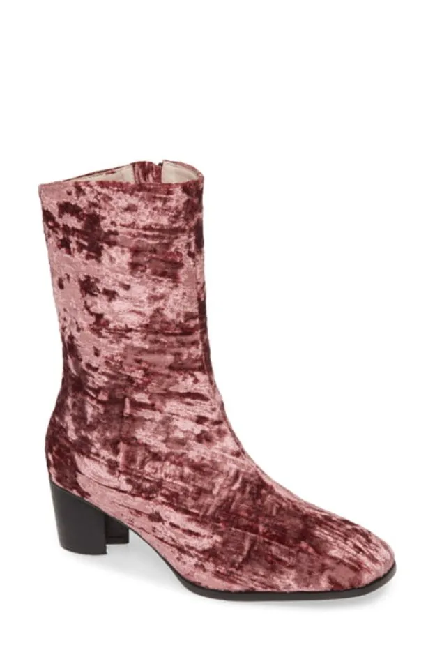 INTENTIONALLY BLANK HYPE BOOT sold by Pepin