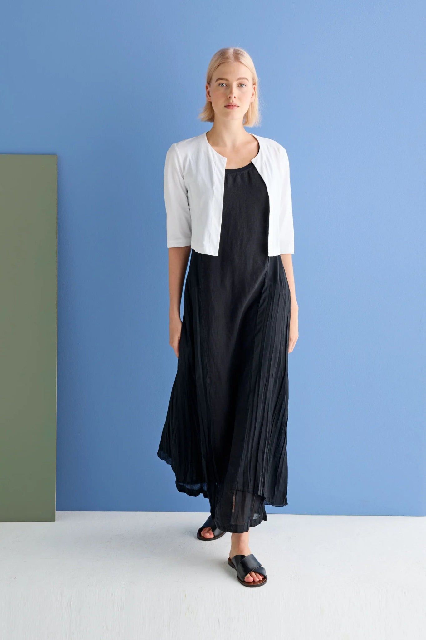 EUROPEAN CULTURE - Robe sans manches sold by Pepin product image thumbnail 2