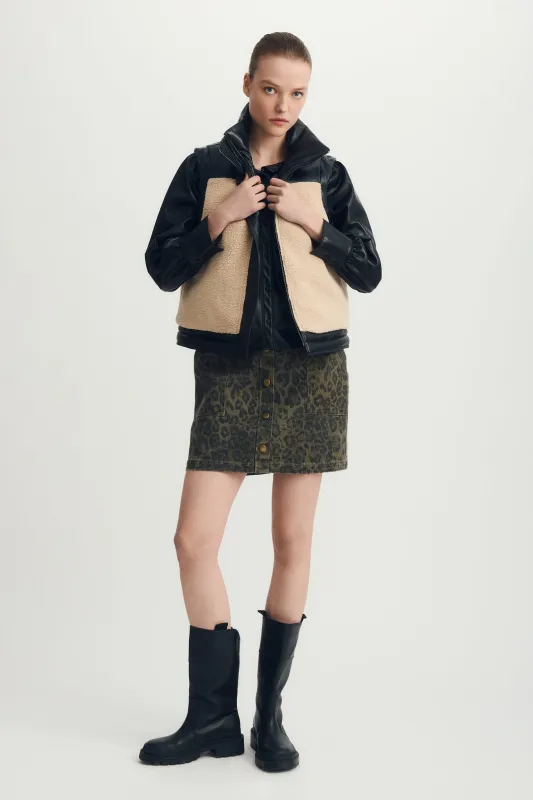 NOX VEST sold by Pepin