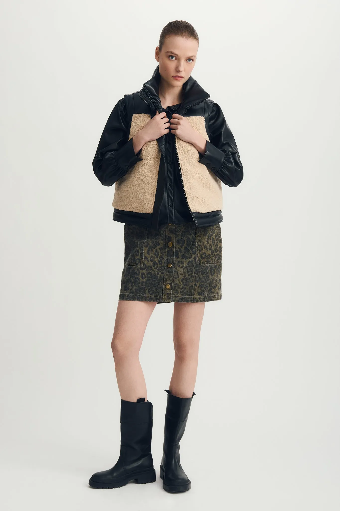 NOX VEST sold by Pepin