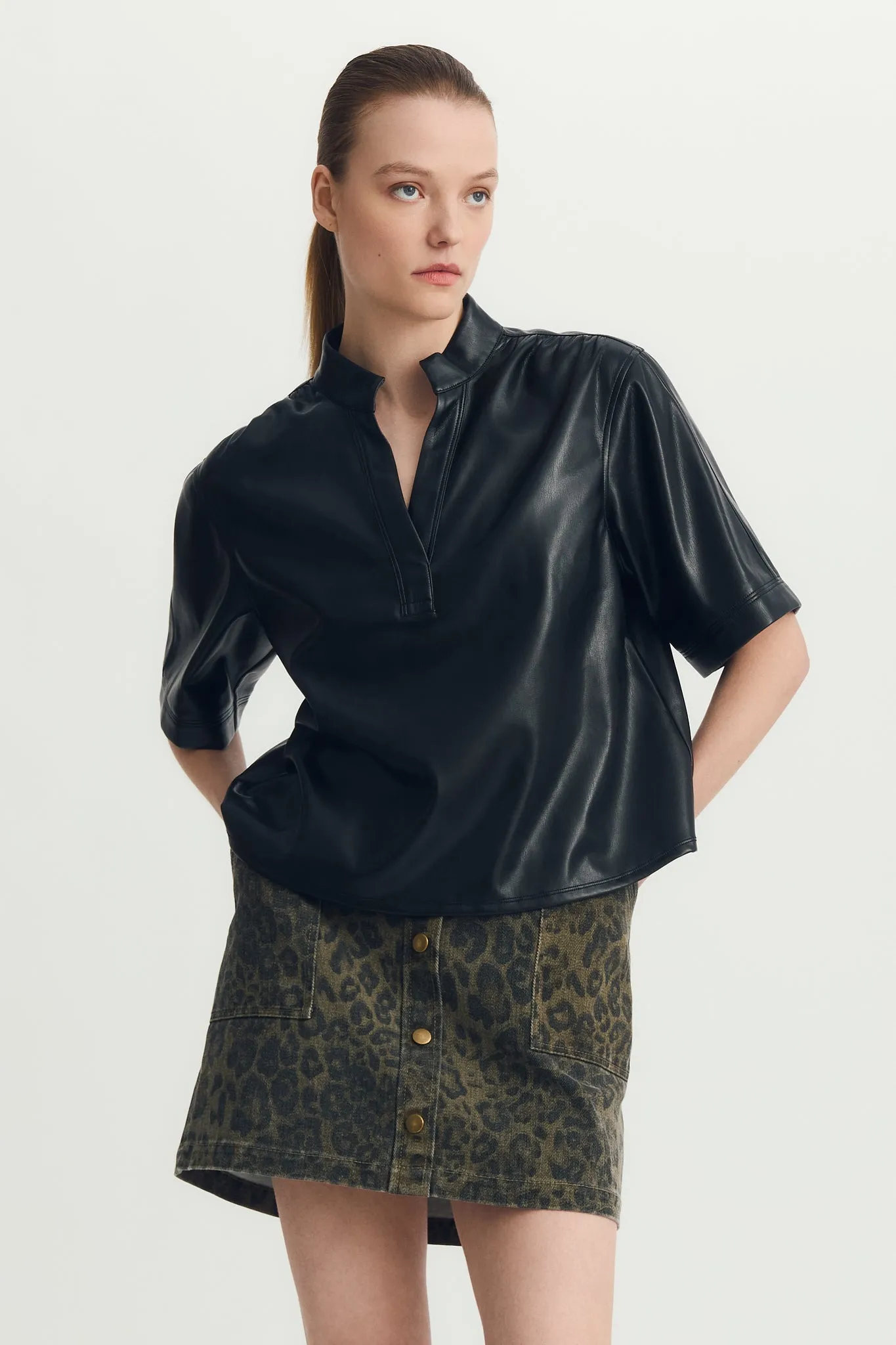 ROSAMUND BLOUSE sold by Pepin