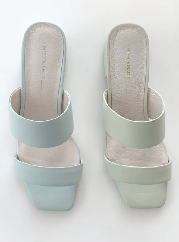 INTENTIONALLY BLANK STEP IN HEEL PASTEL sold by Pepin