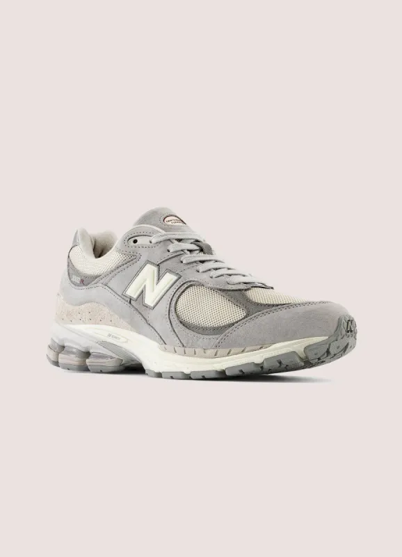 2002R Sneaker - Concrete / Calm Taupe / Slate Grey sold by Peppermayo