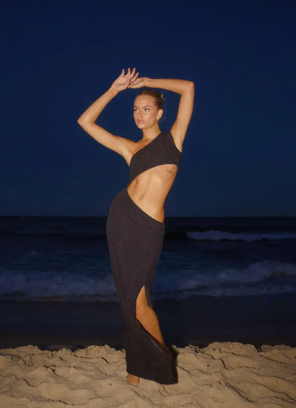 Palace Hotel Maxi Dress - Black made by Peppermayo