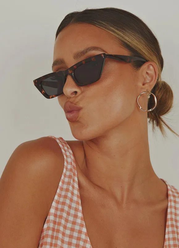 Fern Sunglasses - Tort sold by Peppermayo