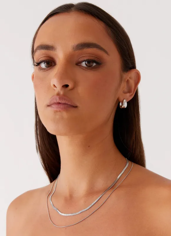 Ria Necklace - Silver sold by Peppermayo