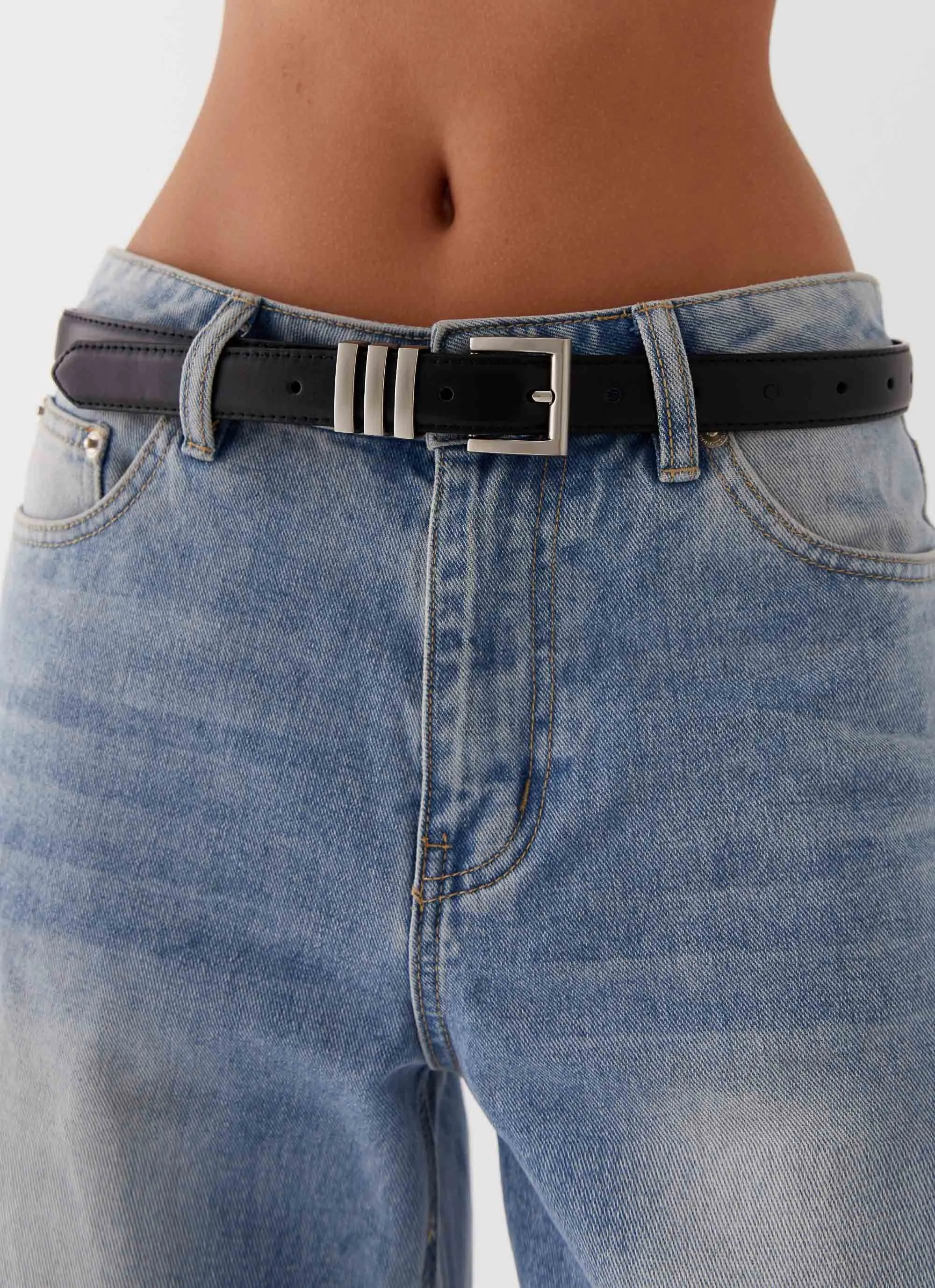 Vaundy Belt - Black sold by Peppermayo