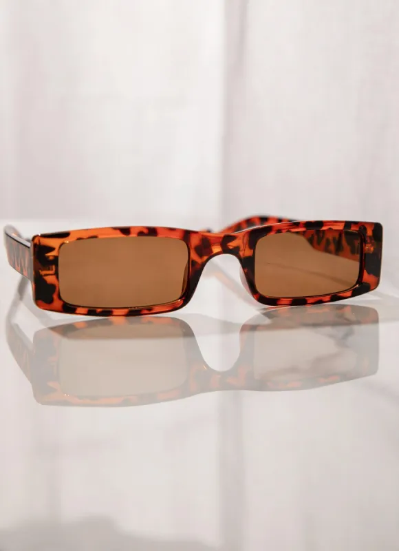 Marie Sunglasses - Tort sold by Peppermayo