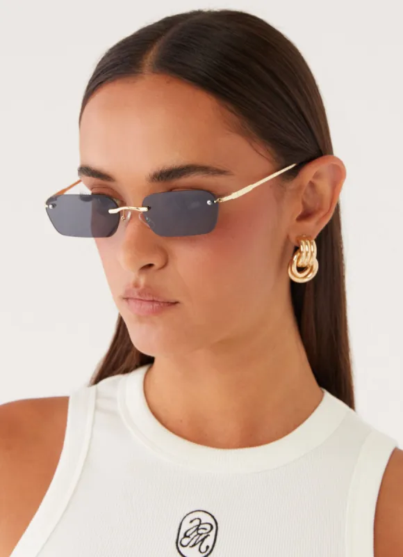 Shiloh Sunglasses - Black sold by Peppermayo