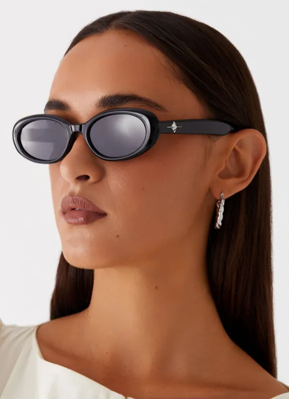 Fallon Sunglasses - Black sold by Peppermayo