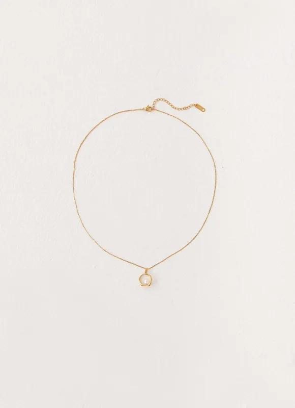 Zania Necklace - Gold sold by Peppermayo