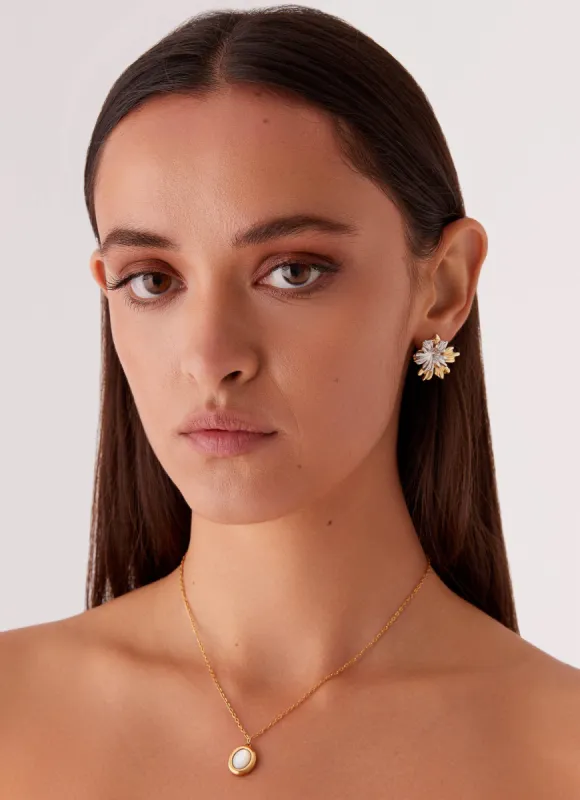 Temple Of Pearl Necklace - Gold sold by Peppermayo