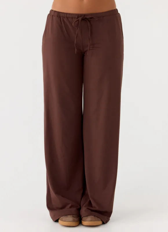 Hard To Tame Stretch Sweatpants - Chocolate made by Peppermayo
