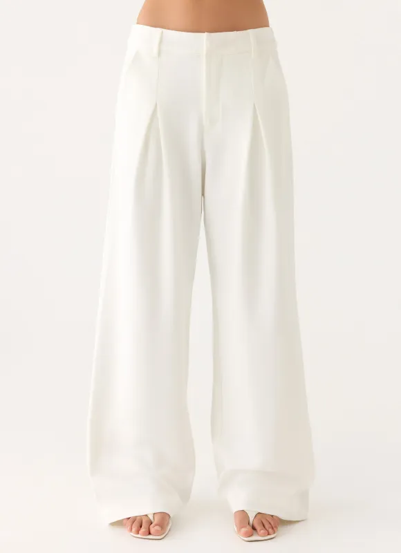 Sora Low Rise Pant - White made by Peppermayo