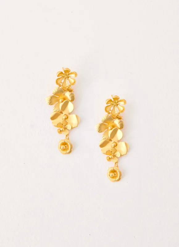 Golden Petal Earrings - Gold made by Peppermayo