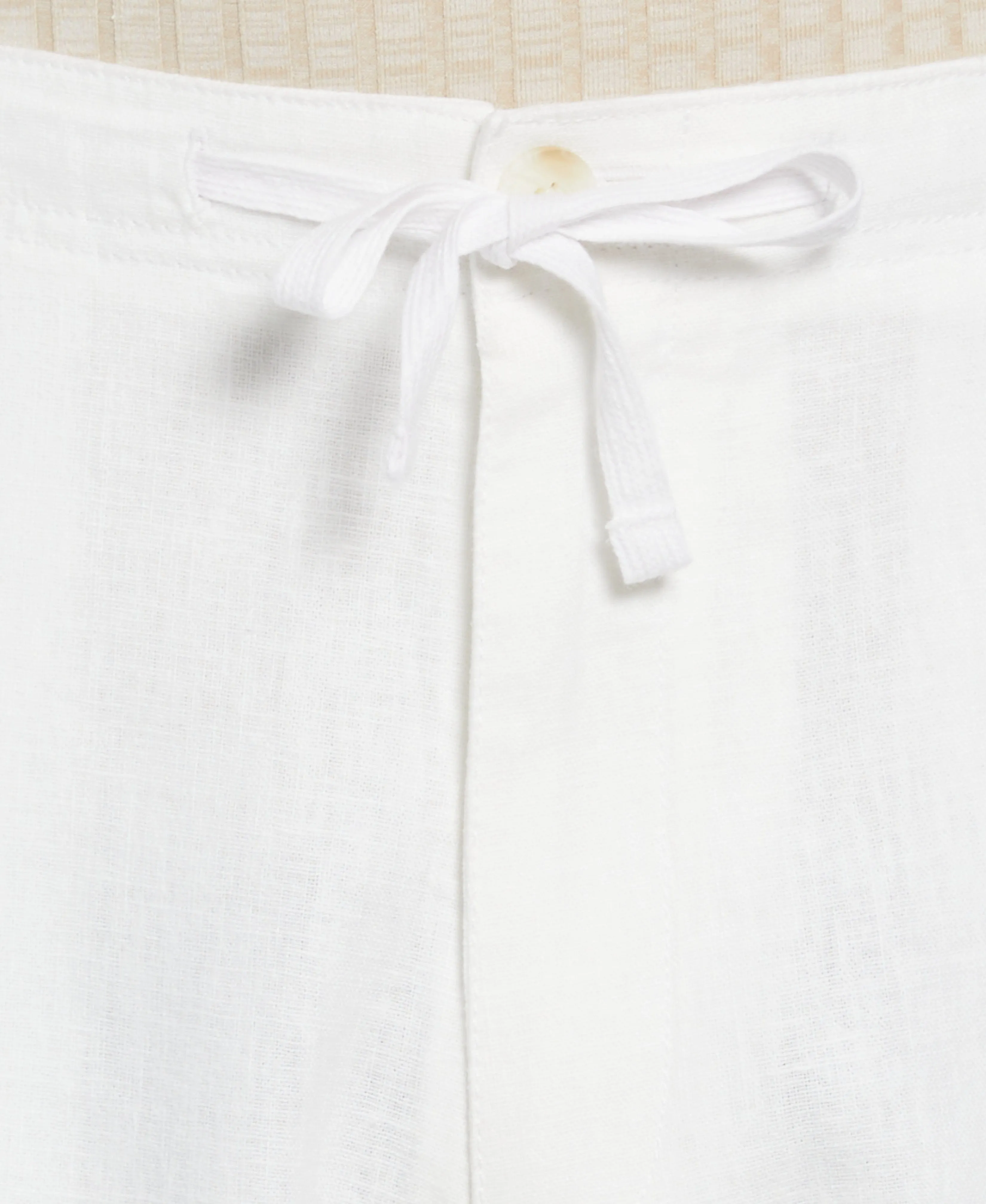 Drawstring Linen Blend Stretch Short sold by Perry Ellis product image thumbnail 3