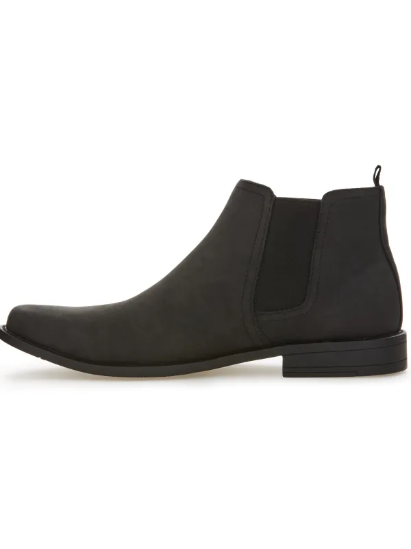 Chris Boot sold by Perry Ellis