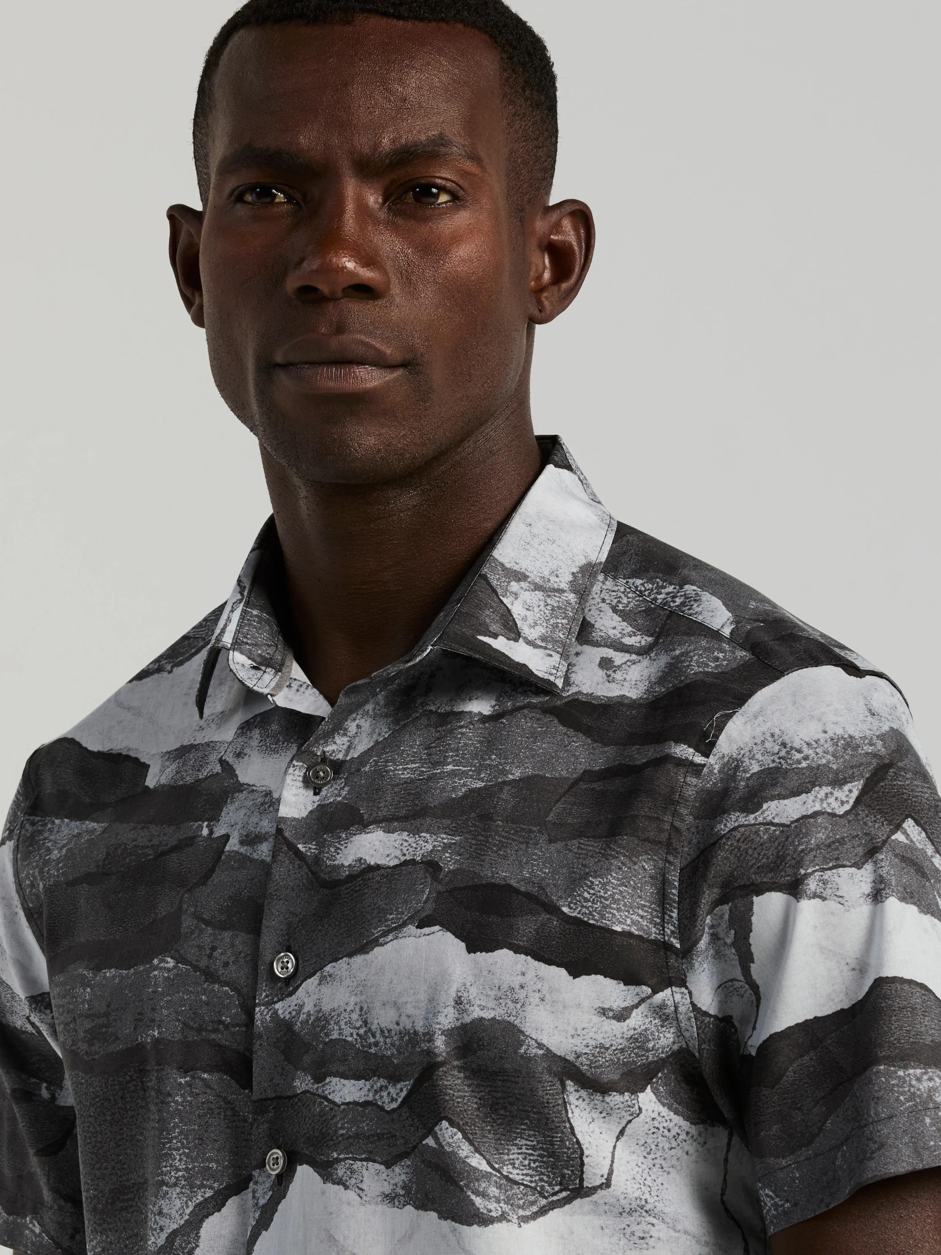 Abstract Wave Print Set sold by Perry Ellis product image thumbnail 3